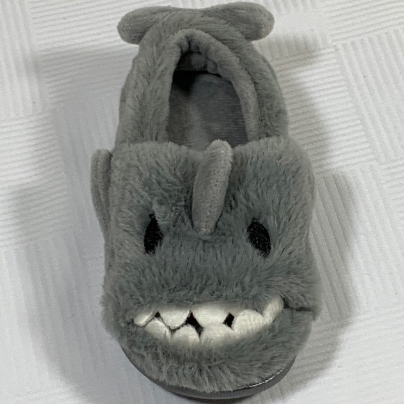 Baby Shark Slippers - Super Soft !! - Picture 2 of 7